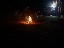 campfire a.jpg (7834 bytes)